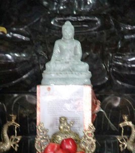 Tôn tượng được an vị tại chùa Linh Sơn (đảo Sơn Ca thuộc Trường Sa, Việt Nam)