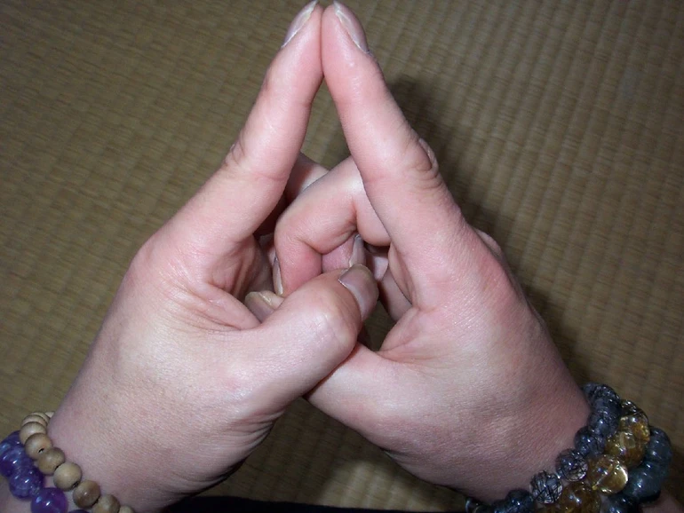 Cảnh giác với việc “thọ tâm ấn”