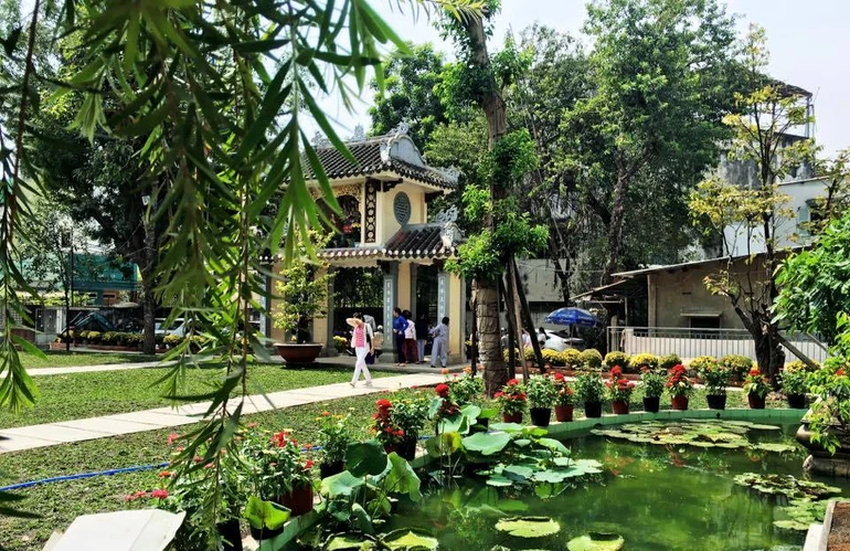 Tu viện Quảng Hương Già Lam