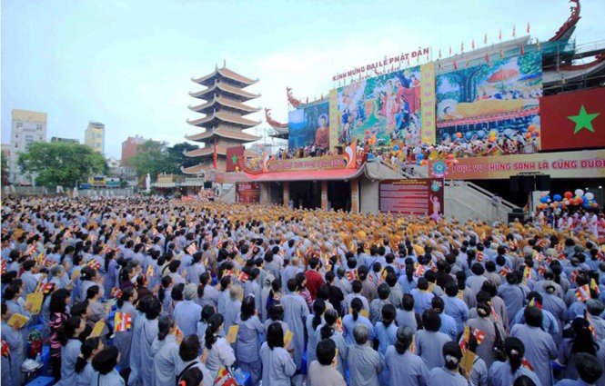 Đại lễ Phật đản tại Việt Nam Quốc Tự