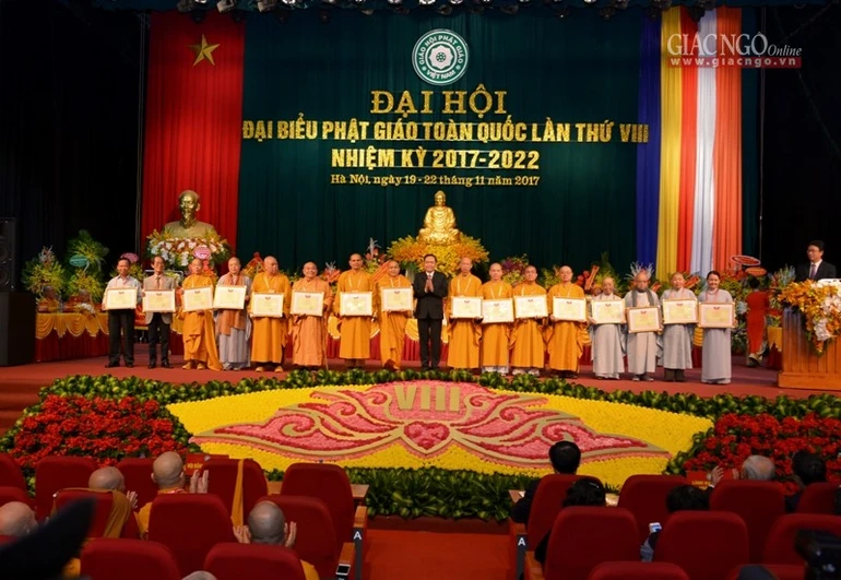 Danh sách tấn phong giáo phẩm Ni trưởng