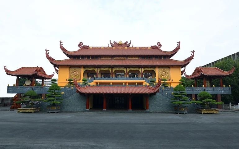 Việt Nam Quốc Tự - nơi diễn ra hội thi cấp thành phố