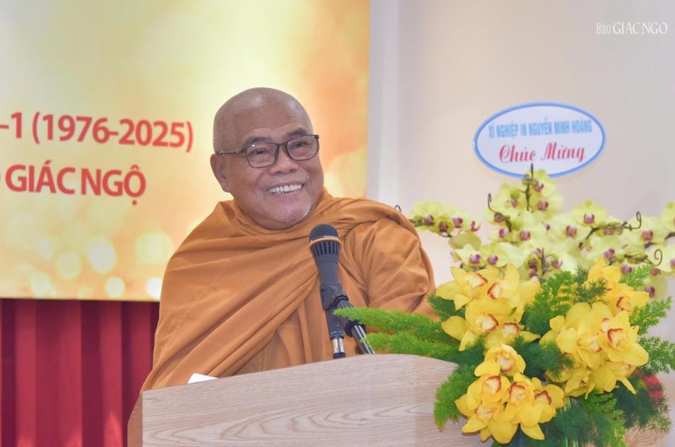 Hòa thượng Thích Giác Toàn chia sẻ Báo Giác Ngộ như một ngôi chùa trong nền báo chí Cách mạng Việt Nam Hòa thượng Thích Giác Toàn chia sẻ Báo Giác Ngộ như một ngôi chùa trong nền báo chí Cách mạng Việt Nam