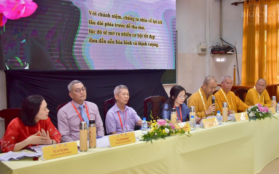 Diễn đàn 2 với chủ đề “Chữa lành bằng chánh niệm, con đường hòa giải”