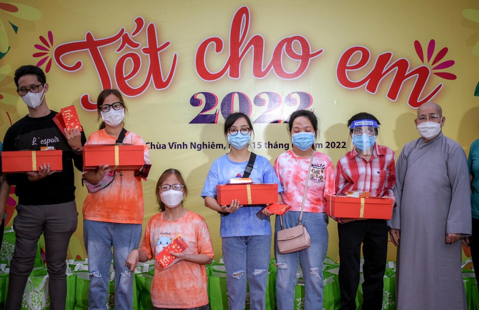 "Tết cho em" sẽ mang không khí ấm áp đến với 1.200 trẻ có hoàn cảnh khó khăn trên địa bàn TP.HCM "Tết cho em" sẽ mang không khí ấm áp đến với 1.200 trẻ có hoàn cảnh khó khăn trên địa bàn TP.HCM