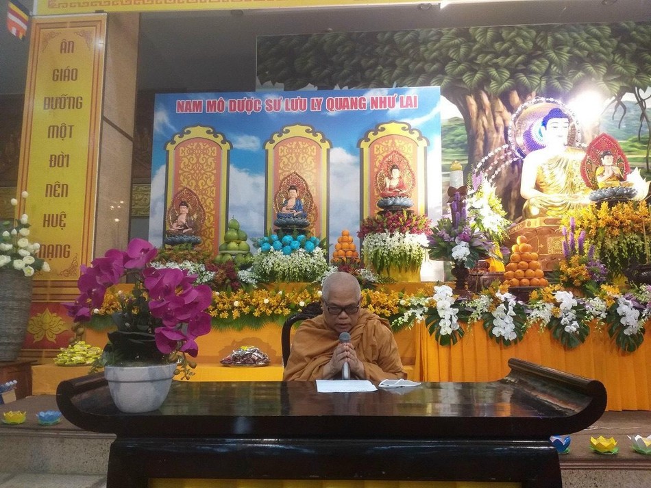 Hòa thượng Thích Giác Toàn giảng giải về ý nghĩa 12 lời nguyện của Đức Phật Dược Sư - Ảnh Minh Sơn