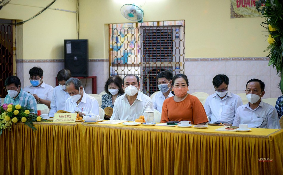 Bà Quách Thị Kim Phượng, Phó Trưởng ban Dân vận Quận ủy cùng lãnh đạo các cấp chính quyền quận 8 tham dự chương trình Bà Quách Thị Kim Phượng, Phó Trưởng ban Dân vận Quận ủy cùng lãnh đạo các cấp chính quyền quận 8 tham dự chương trình