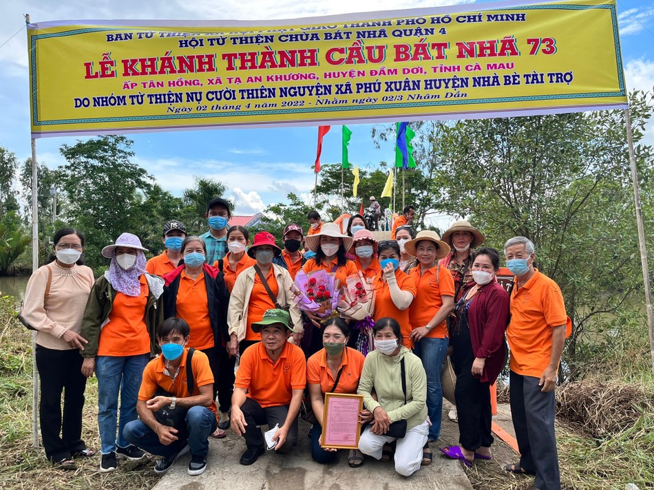 Khánh thành cầu Bát Nhã 73 tại ấp Tân Hồng, xã Tạ An Khương, huyện Đầm Dơi, Cà Mau Khánh thành cầu Bát Nhã 73 tại ấp Tân Hồng, xã Tạ An Khương, huyện Đầm Dơi, Cà Mau