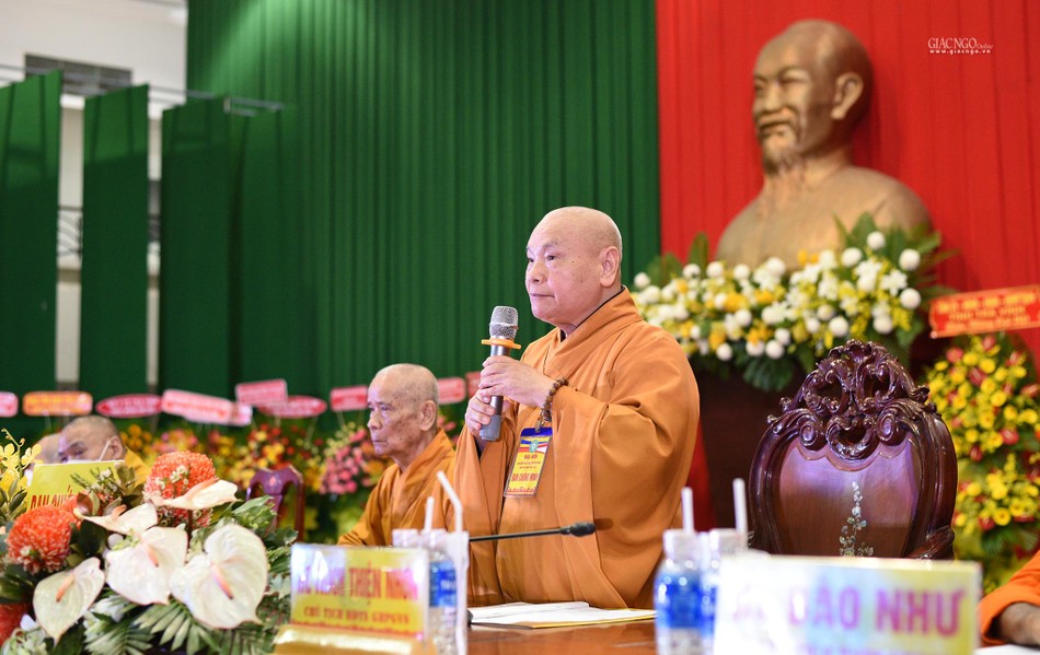 Hòa thượng Thích Thiện Nhơn ban đạo từ Hòa thượng Thích Thiện Nhơn ban đạo từ