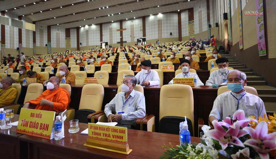 Đại diện tôn giáo bạn tại đại hội Đại diện tôn giáo bạn tại đại hội