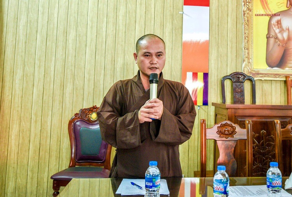 Đại đức Thích Huệ Thông, Phó Trưởng ban kiêm Chánh Thư ký báo cáo sơ lược kế hoạch tổ chức Đại đức Thích Huệ Thông, Phó Trưởng ban kiêm Chánh Thư ký báo cáo sơ lược kế hoạch tổ chức