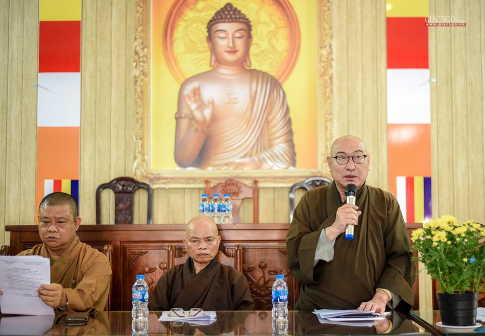 Thượng tọa Thích Chơn Trí nhắc nhở Tăng Ni về vấn đề An cư kiết hạ Thượng tọa Thích Chơn Trí nhắc nhở Tăng Ni về vấn đề An cư kiết hạ