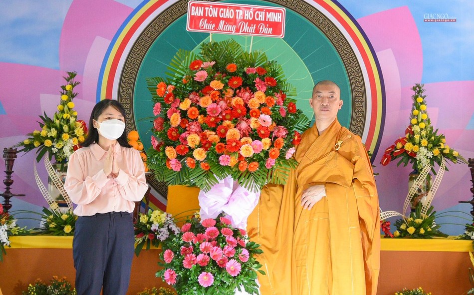 Lẵng hoa của Ban Tôn giáo TP.HCM