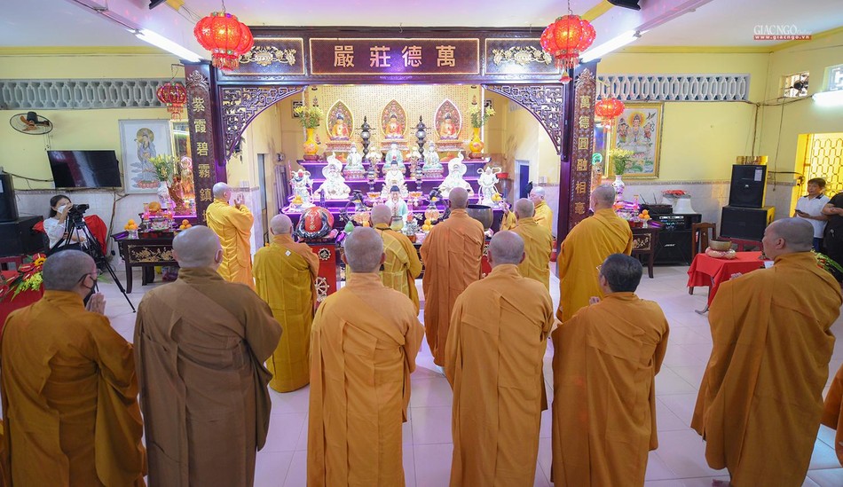 Toàn cảnh lễ đối thú An cư tại chùa Long Hoa Toàn cảnh lễ đối thú An cư tại chùa Long Hoa