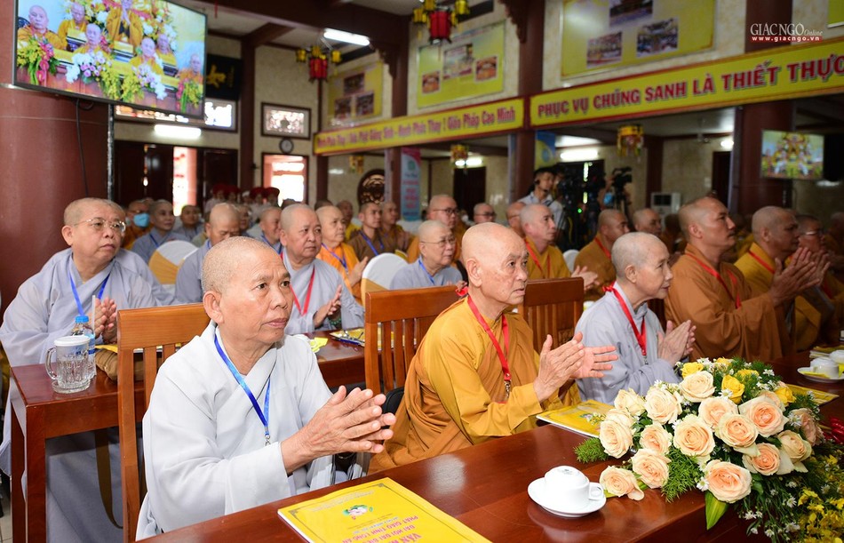 Đại biểu Ni Đại biểu Ni