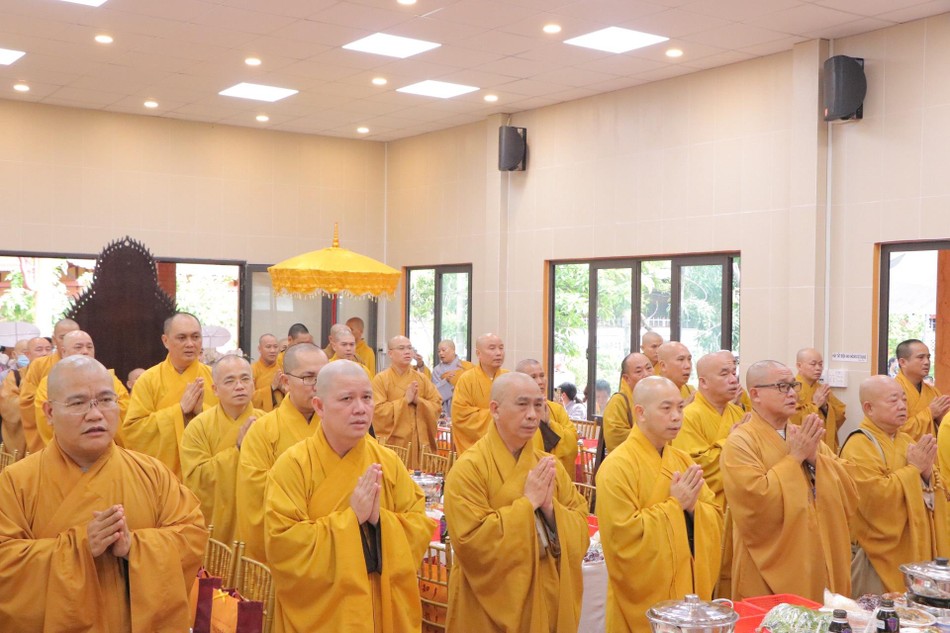 Chư tôn đức HĐTS, Văn phòng II Trung ương Giáo hội, các Ban, Viện; Ban Trị sự GHPGVN các quận huyện tham dự lễ tưởng niệm Chư tôn đức HĐTS, Văn phòng II Trung ương Giáo hội, các Ban, Viện; Ban Trị sự GHPGVN các quận huyện tham dự lễ tưởng niệm