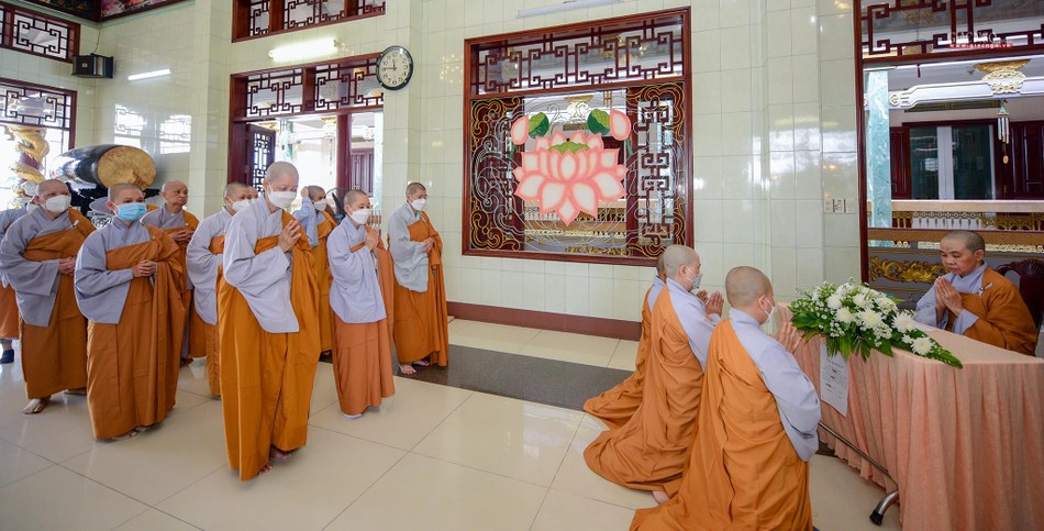 Tác pháp Tự tứ