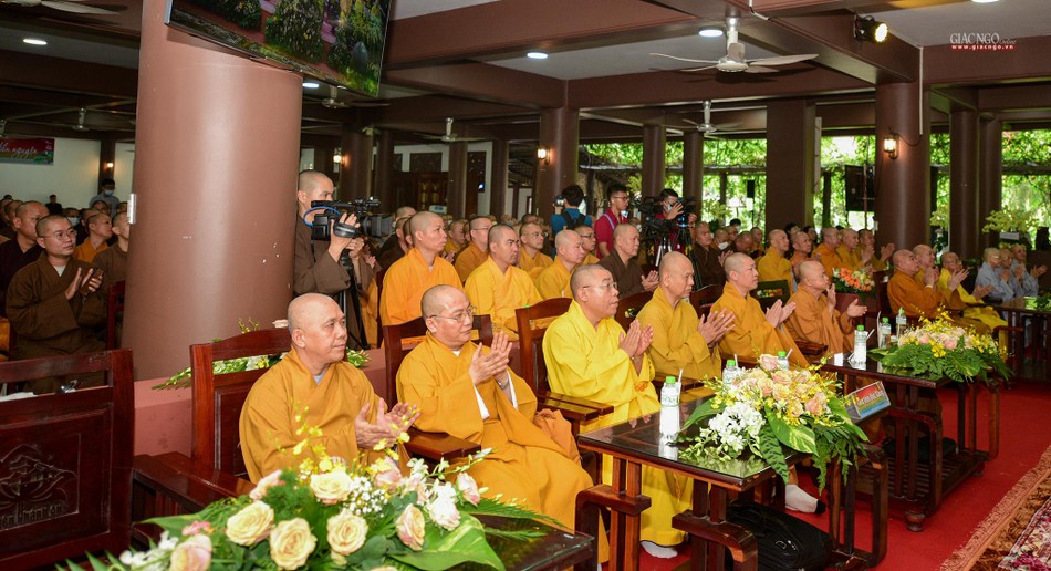 Chư tôn đức Ban Hoằng pháp Trung ương tham dự tọa đàm