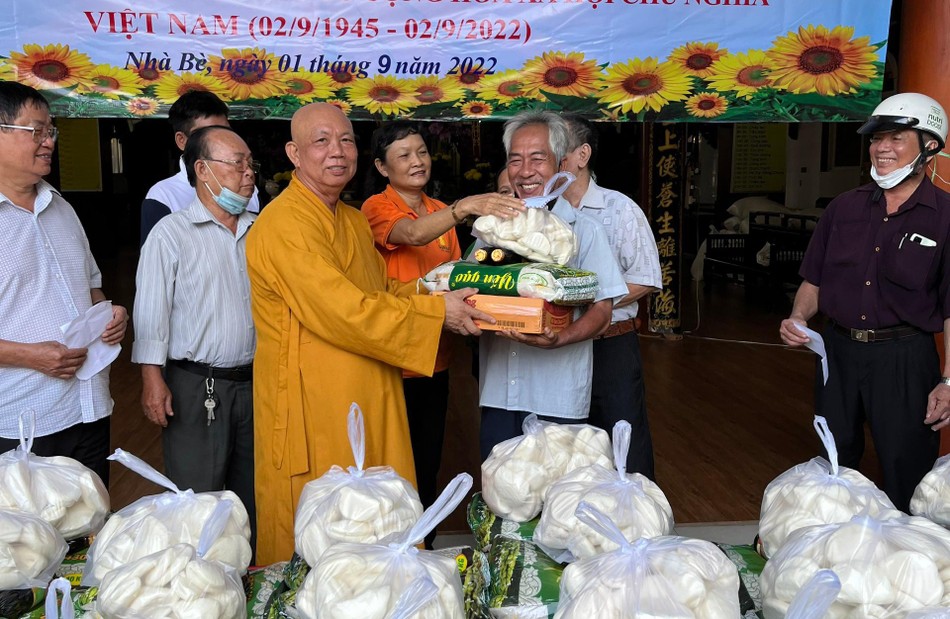 Đây là hoạt động ý nghĩa hướng đến Kỷ niệm ngày lễ Quốc khánh, 2-9 của Ban Trị sự Phật giáo huyện Nhà Bè Đây là hoạt động ý nghĩa hướng đến Kỷ niệm ngày lễ Quốc khánh, 2-9 của Ban Trị sự Phật giáo huyện Nhà Bè