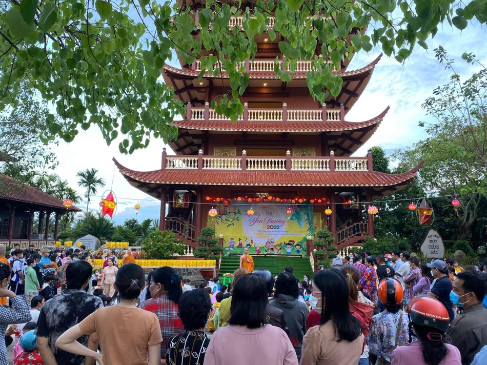 Chương trình Trung thu yêu thương tại Tổ đình Minh Đăng Quang, Vĩnh Long Chương trình Trung thu yêu thương tại Tổ đình Minh Đăng Quang, Vĩnh Long
