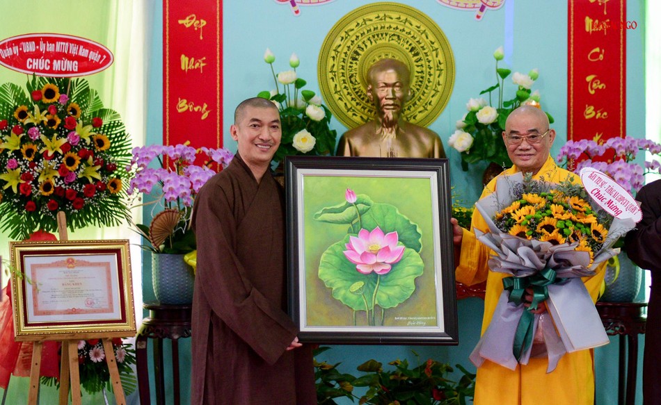 Ban Trị sự Phật giáo quận 7 tri ân sự chỉ đạo của Hòa thượng trong thời gian qua Ban Trị sự Phật giáo quận 7 tri ân sự chỉ đạo của Hòa thượng trong thời gian qua