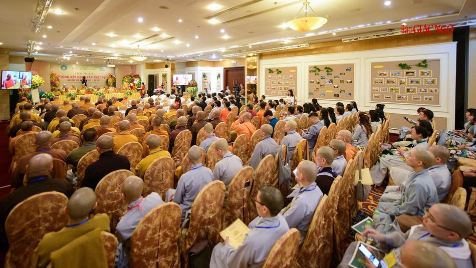 Toàn cảnh hội nghị tổng kết công tác Phật sự nhiệm kỳ VIII (2017 - 2022) của Ban Văn hóa Trung ương tại khách sạn Vissai Sài Gòn (quận Phú Nhuận, TP.HCM) Toàn cảnh hội nghị tổng kết công tác Phật sự nhiệm kỳ VIII (2017 - 2022) của Ban Văn hóa Trung ương tại khách sạn Vissai Sài Gòn (quận Phú Nhuận, TP.HCM)