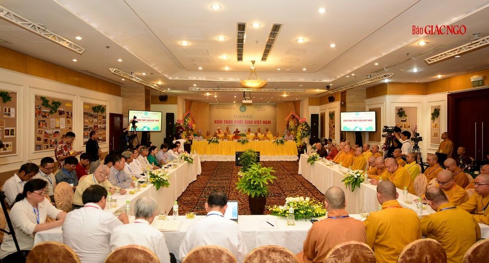 Toàn cảnh buổi tọa đàm "Kiến trúc Phật giáo Việt Nam" tại TP.HCM Toàn cảnh buổi tọa đàm "Kiến trúc Phật giáo Việt Nam" tại TP.HCM