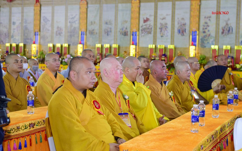 Chư Tăng tham dự Chư Tăng tham dự