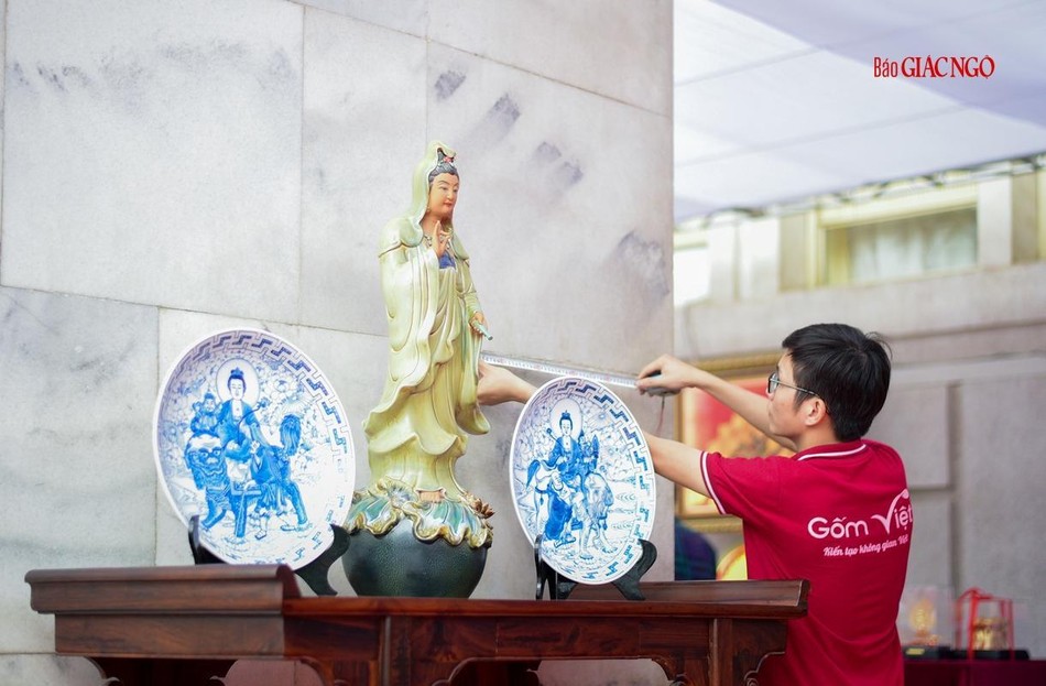 Tính toán cách bố trí các hiện vật Tính toán cách bố trí các hiện vật