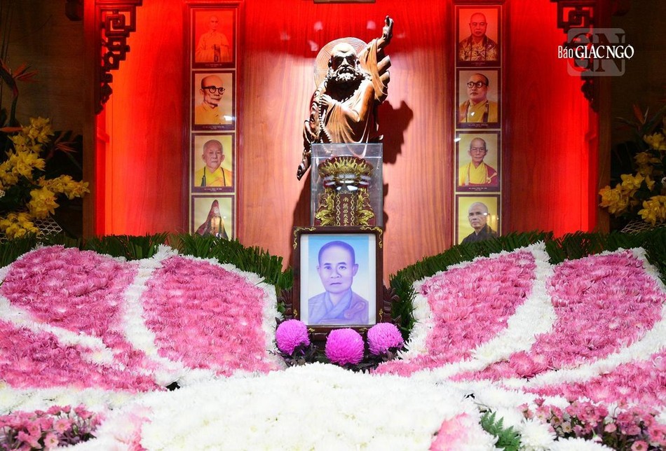 Di ảnh Ni trưởng Thích nữ Đạt Diệu Di ảnh Ni trưởng Thích nữ Đạt Diệu