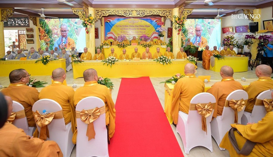 Chư tôn đức Tăng, Ni tham dự Chư tôn đức Tăng, Ni tham dự