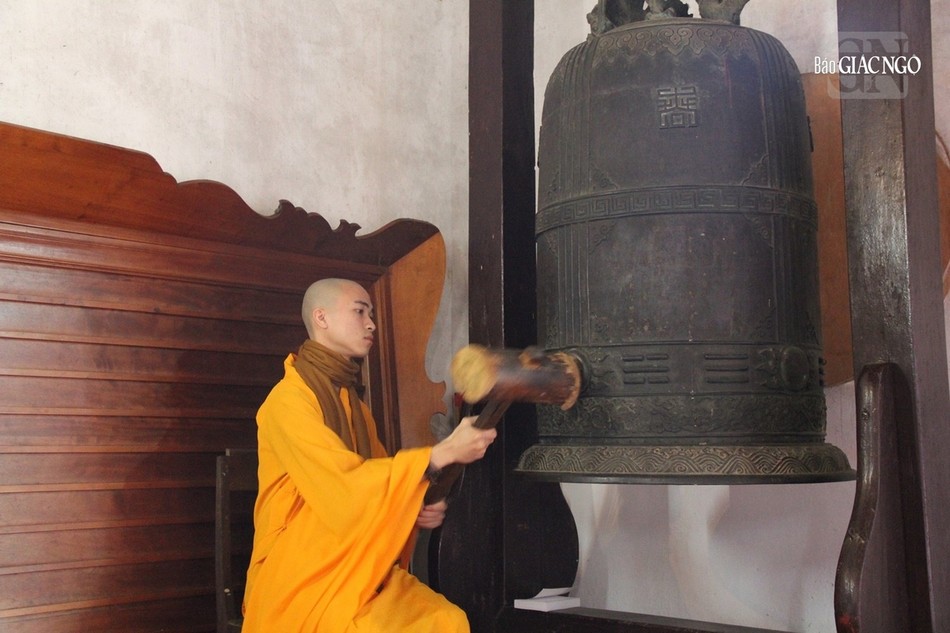 Tiếng chuông nguyện cầu bình an