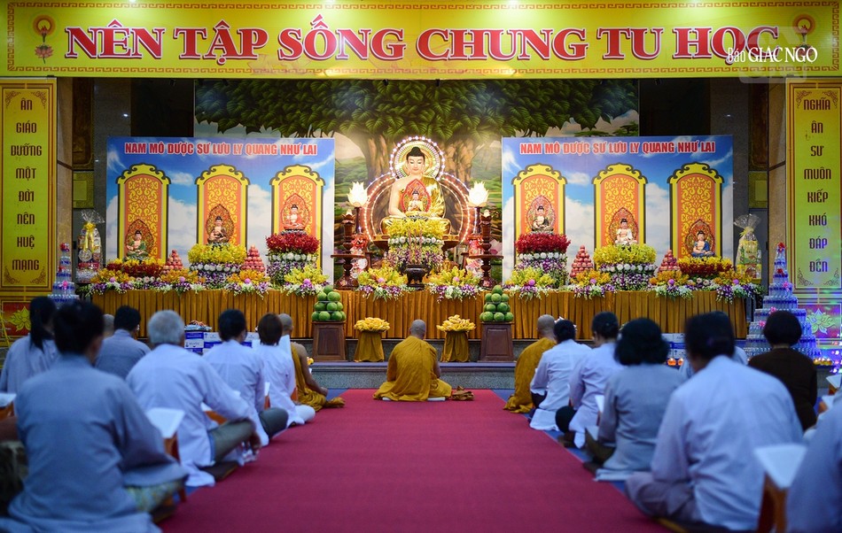 Thông thường, pháp hội trì tụng kinh Dược sư kéo dài cho đến hết tháng Giêng nên các Phật tử có thể tham dự để cùng nhau tạo nên một nguồn năng lượng tích cực trong năm Quý Mão