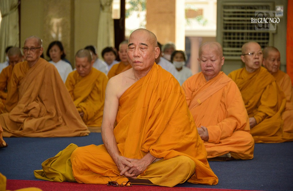 Đông đảo Tăng Ni, Phật tử thuộc hệ phái Khất sĩ về tham dự