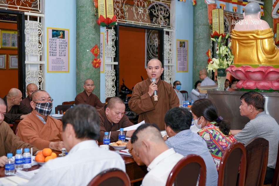Buổi họp nhận được nhiều ý kiến đóng góp của Tăng Ni, đại diện chính quyền quận Buổi họp nhận được nhiều ý kiến đóng góp của Tăng Ni, đại diện chính quyền quận