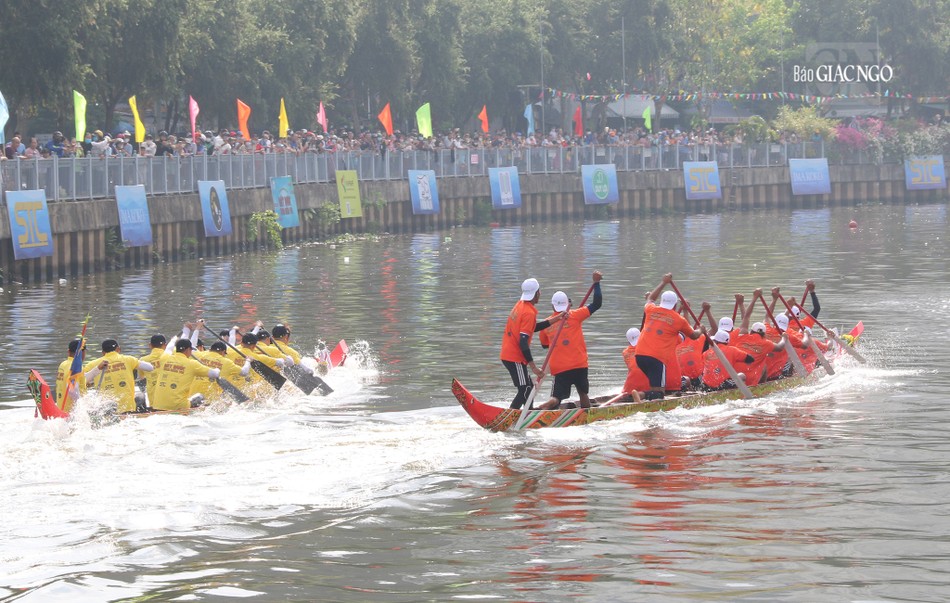 Dựa vào kết quả chọn ra 4 đội vào bán kết, sau đó 2 đội tranh hạng nhất và 2 đội tranh hạng 3