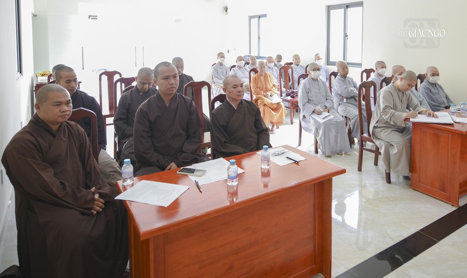 Tăng Ni tham dự phiên họp sáng 24-4 của Ban Trị sự Phật giáo Q.7