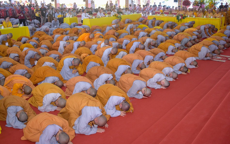 Giới tử &quot;y giáo phụng hành&quot;