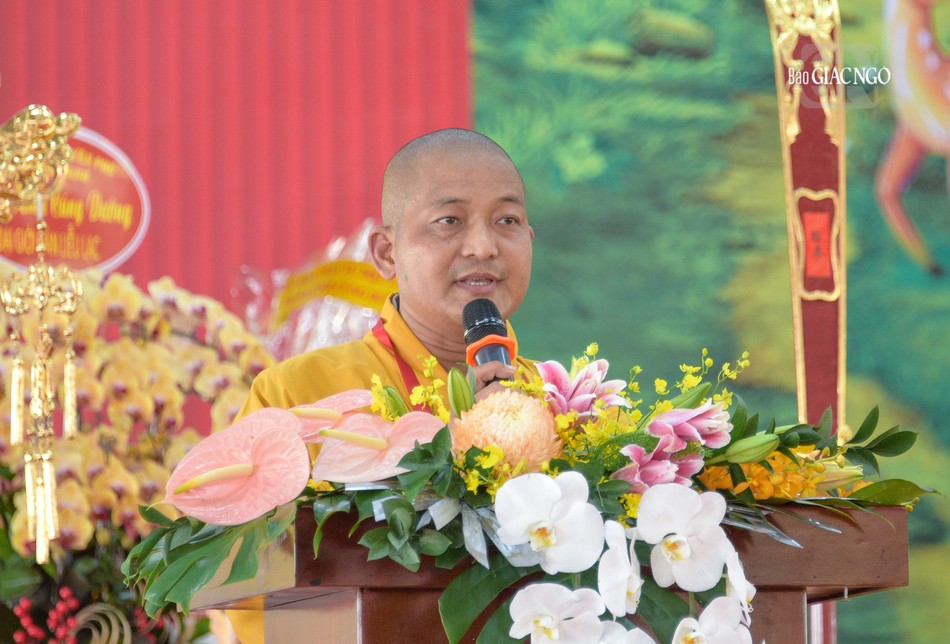 Đại đức Thích Lệ Duyên, Phó Trưởng ban kiêm Chánh Thư ký Ban Trị sự báo cáo công tác tổ chức Đại giới đàn