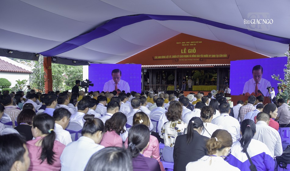 Lễ giỗ các anh hùng liệt sĩ, chiến sĩ cách mạng và đồng bào yêu nước tại Đền thờ Côn Đảo Lễ giỗ các anh hùng liệt sĩ, chiến sĩ cách mạng và đồng bào yêu nước tại Đền thờ Côn Đảo