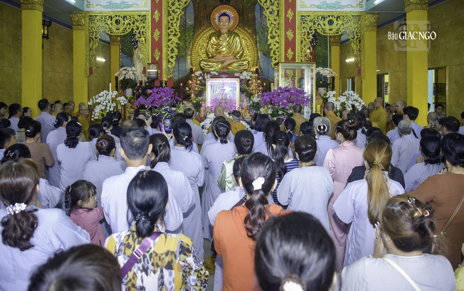 Thành công của chuyến đi đến từ sự chung tay đóng góp của hơn 500 Phật tử trên địa bàn Thành công của chuyến đi đến từ sự chung tay đóng góp của hơn 500 Phật tử trên địa bàn