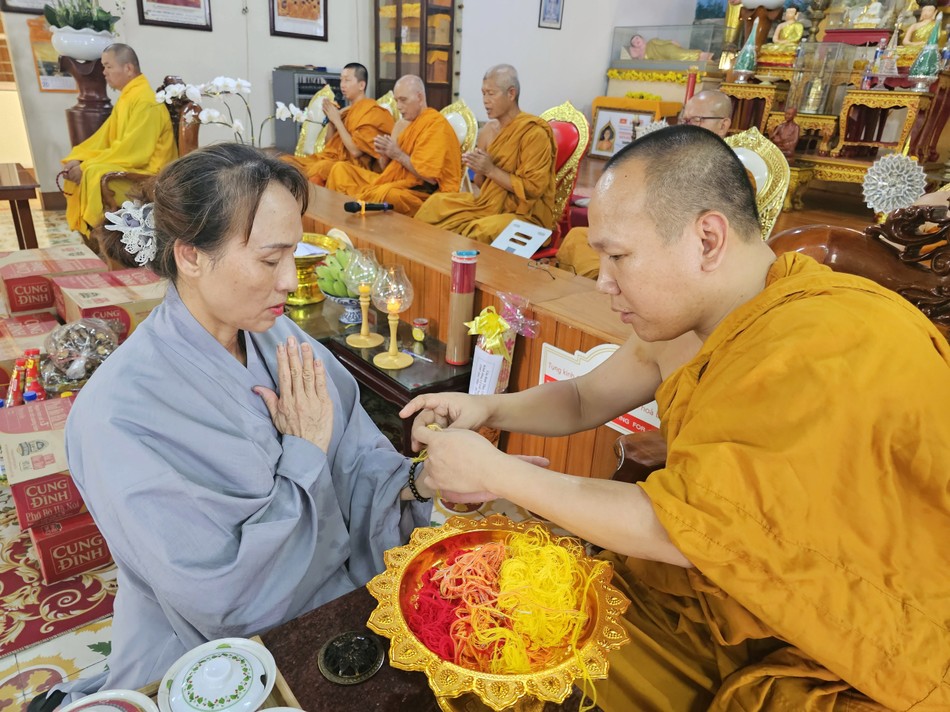 Chư Tăng chúc phúc đến Phật tử Chư Tăng chúc phúc đến Phật tử