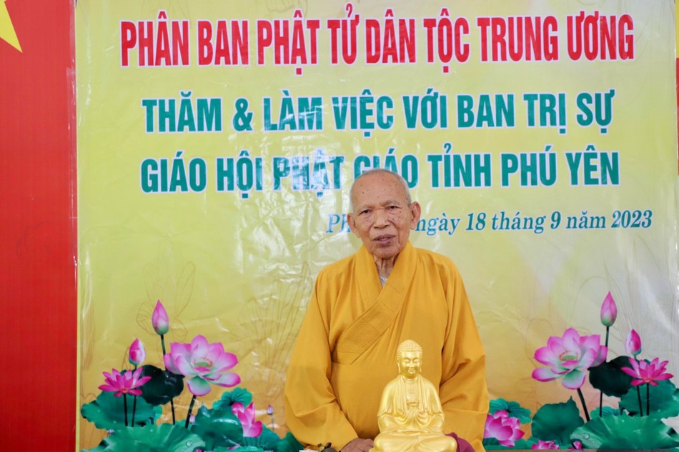 Hòa thượng Thích Đồng Tiến phát biểu chào mừng Hòa thượng Thích Đồng Tiến phát biểu chào mừng