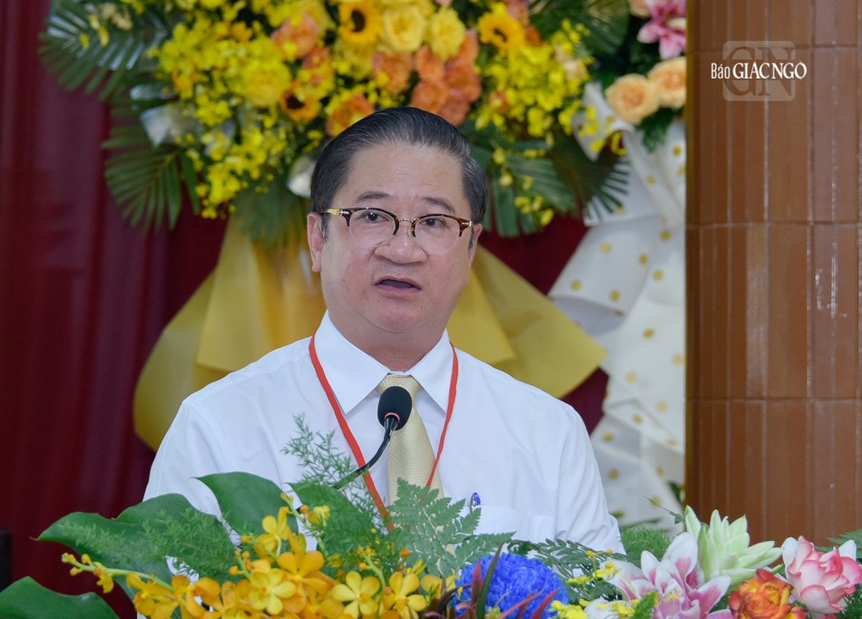 Ông Trần Việt Trường phát biểu