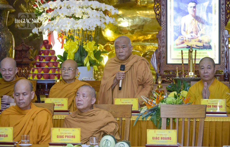 Hòa thượng Thích Giác Toàn phát biểu tại buổi làm việc với Ban Văn hóa T.Ư