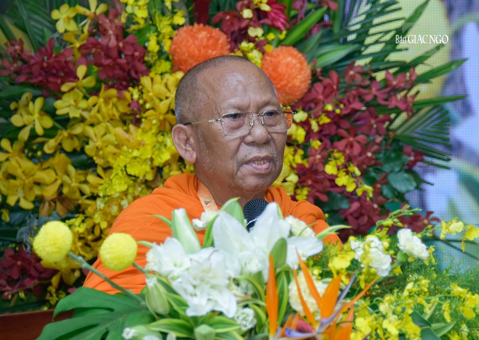 Hòa thượng Thạch Sok Xane phát biểu tưởng niệm