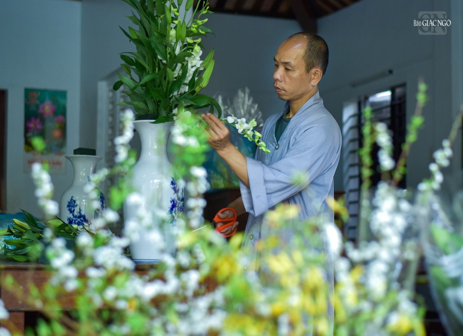 Công việc được thực hiện một cách thầm lặng, không ồn ào náo nhiệt