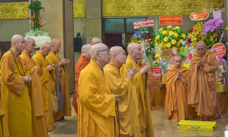 Nhất tâm đồng tụng Tứ hoằng thệ nguyện