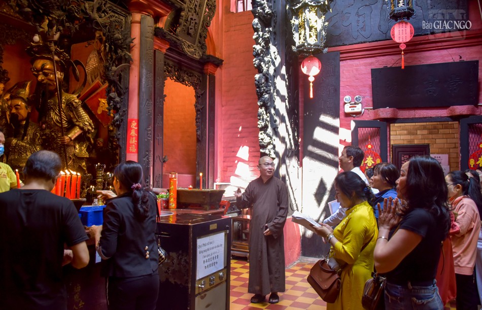 Đại đức Thích Minh Thông thông tri đến các thành viên đoàn di tích chùa Ngọc Hoàng không tổ chức các hoạt động lễ hội mà chỉ mở cửa để bá tánh thập phương đến tham quan, lễ bái