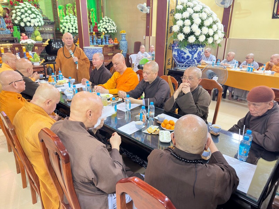 Phiên họp nhận nhiều ý kiến đóng góp của các thành viên Phiên họp nhận nhiều ý kiến đóng góp của các thành viên